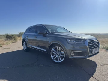 Авто Audi Q7 2016 № 7973400