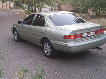 Авто Toyota Camry 2001 № 7973407