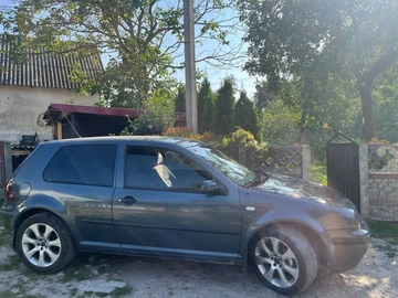 Авто Volkswagen Golf 1999 № 7973490