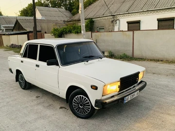 Авто ВАЗ 2107 1996 № 7973872