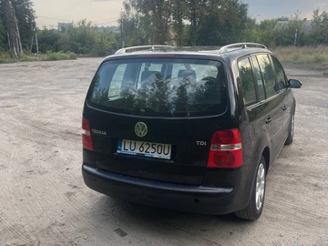 Авто Volkswagen Touran 2005 № 7974397