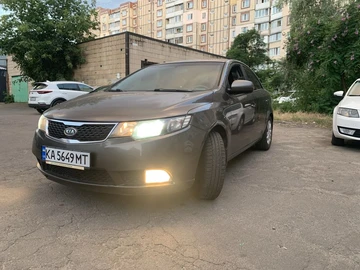 Авто KIA Cerato Forte  2011 № 7974872