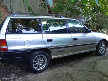 Авто Opel Astra 1995 № 7974925
