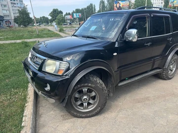 Авто Mitsubishi Pajero 2004 № 7974968
