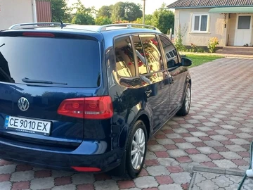 Авто Volkswagen Touran 2012 № 7975128