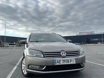 Авто Volkswagen Passat Variant 2011 № 7975313