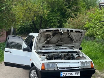 Авто ВАЗ 2109 1988 № 7975743