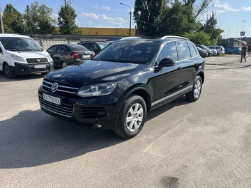 Авто Volkswagen Touareg 2012 № 7975764