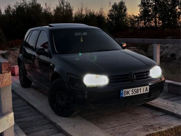 Авто Volkswagen Golf 2003 № 7975890