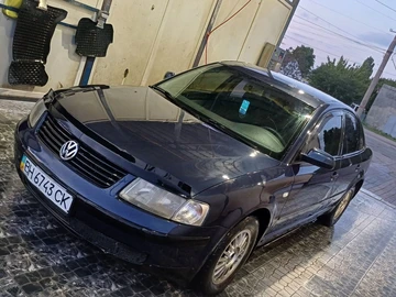 Авто Volkswagen Passat Sedan 1998 № 7975901