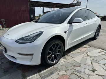 Авто Tesla Model 3 2022 № 7976001