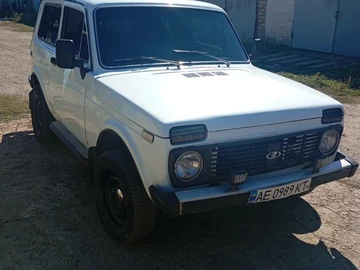 Авто ВАЗ 2121 1992 № 7976056
