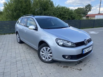 Авто Volkswagen Golf 2010 № 7976095