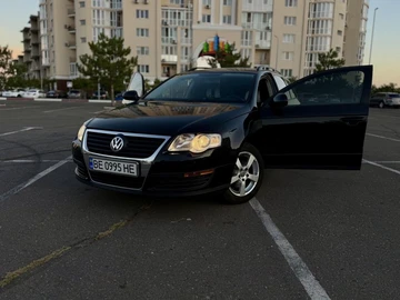 Авто Volkswagen Passat Variant 2005 № 7976102
