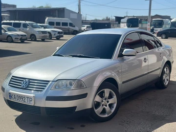 Авто Volkswagen Passat Sedan 2001 № 7976169