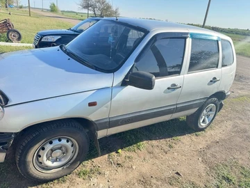 Авто Chevrolet Niva 2004 № 7976187