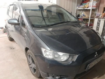 Авто Mitsubishi Colt 2009 № 7976192