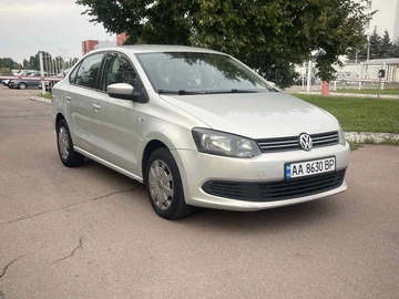 Авто Volkswagen Polo 2012 № 7976247
