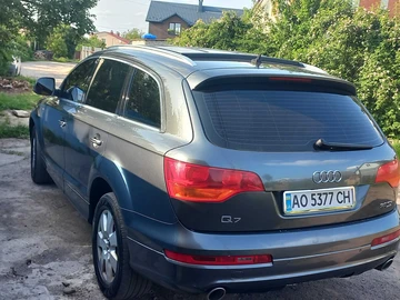 Авто Audi Q7 2007 № 7976274