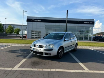 Авто Volkswagen Golf 2004 № 7976301