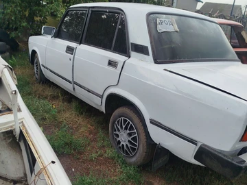 Авто ВАЗ 2105 1986 № 7976539