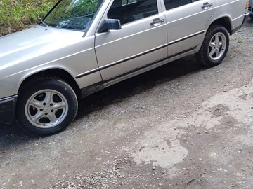 Авто Mercedes 190 1983 № 7976609