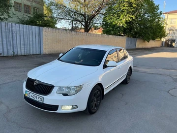 Авто Skoda Superb 2013 № 7976619