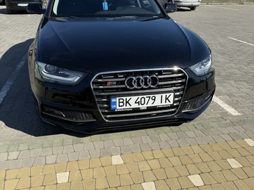 Авто Audi A4 2016 № 7976632