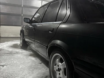 Авто BMW 3 Серия 1988 № 7976681