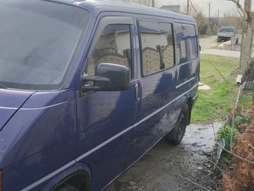 Авто Volkswagen Transporter 1993 № 7976712