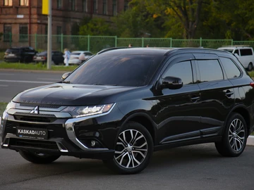 Авто Mitsubishi Outlander 2018 № 7976738