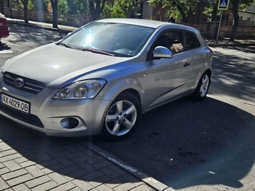 Авто KIA Cee X27 D 2008 № 7976849