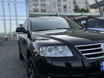 Авто Volkswagen Touareg 2005 № 7976872