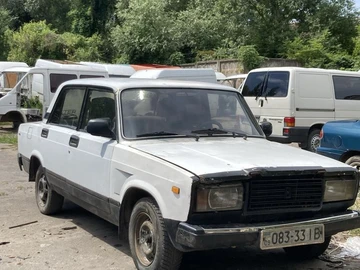 Авто ВАЗ 2107 1990 № 7976941