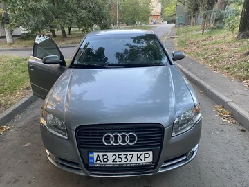 Авто Audi A4 2005 № 7977009