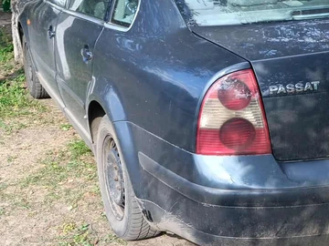 Авто Volkswagen Passat Sedan 2001 № 7977058