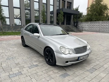 Авто Mercedes 220 2001 № 7977089