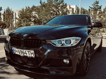 Авто BMW 3 Серия 2015 № 7977140