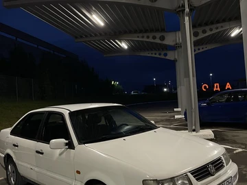 Авто Volkswagen Passat Sedan 1995 № 7977207