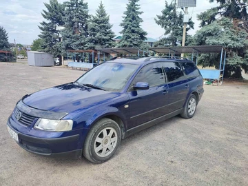 Авто Volkswagen Passat Hatchback 2000 № 7977338