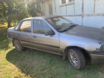 Авто Opel Vectra 1989 № 7977521