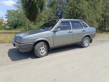 Авто ВАЗ 21099 2002 № 7977532