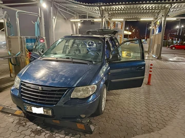 Авто Chrysler Voyager 2005 № 7977553