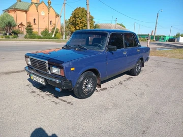 Авто ВАЗ 2107 1986 № 7977579
