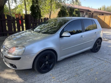 Авто Volkswagen Golf 2005 № 7977674