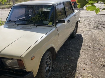 Авто ВАЗ 2107 1991 № 7977678