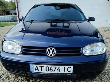 Авто Volkswagen Golf 2000 № 7977745