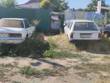 Авто Toyota Avensis Verso 2000 № 7977758