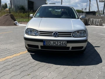 Авто Volkswagen Golf 1999 № 7977785