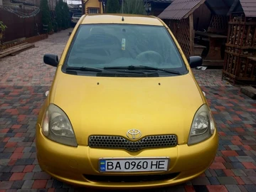Авто Toyota Yaris 2002 № 7977928
